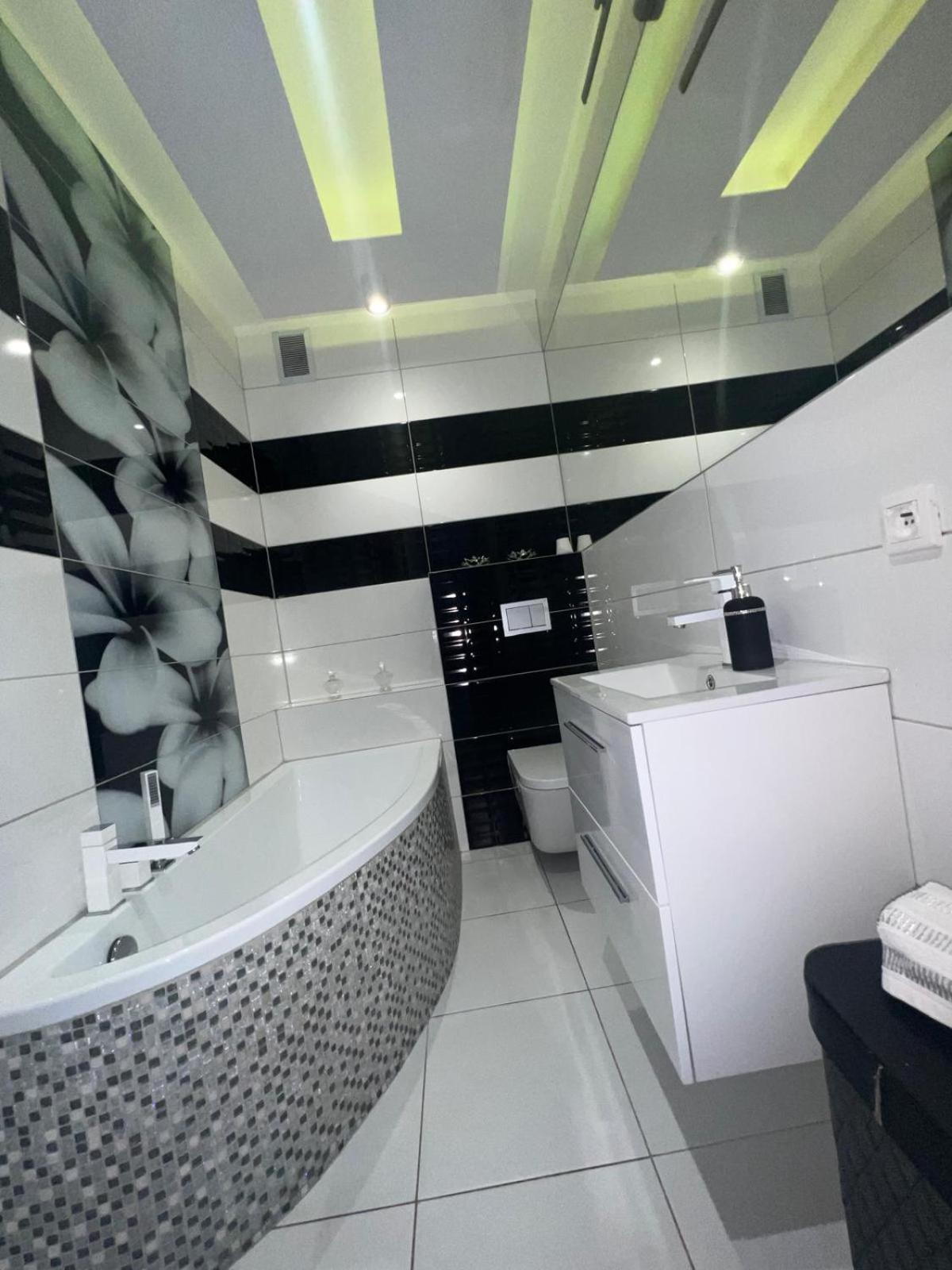Apartament Z Kuchnia Dla 4 Osob W Centrum Bydgoszczy Mbella Zewnętrze zdjęcie